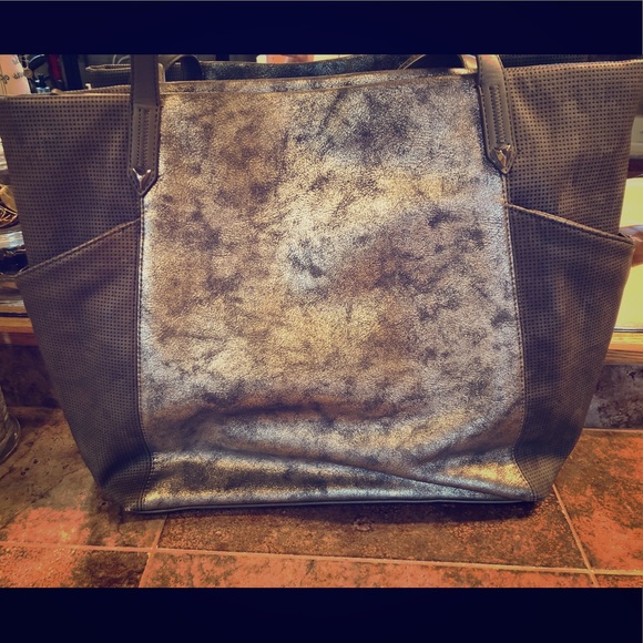 Stella and Dot Bleeker Tote, Vegan Leather - Picture 1 of 4